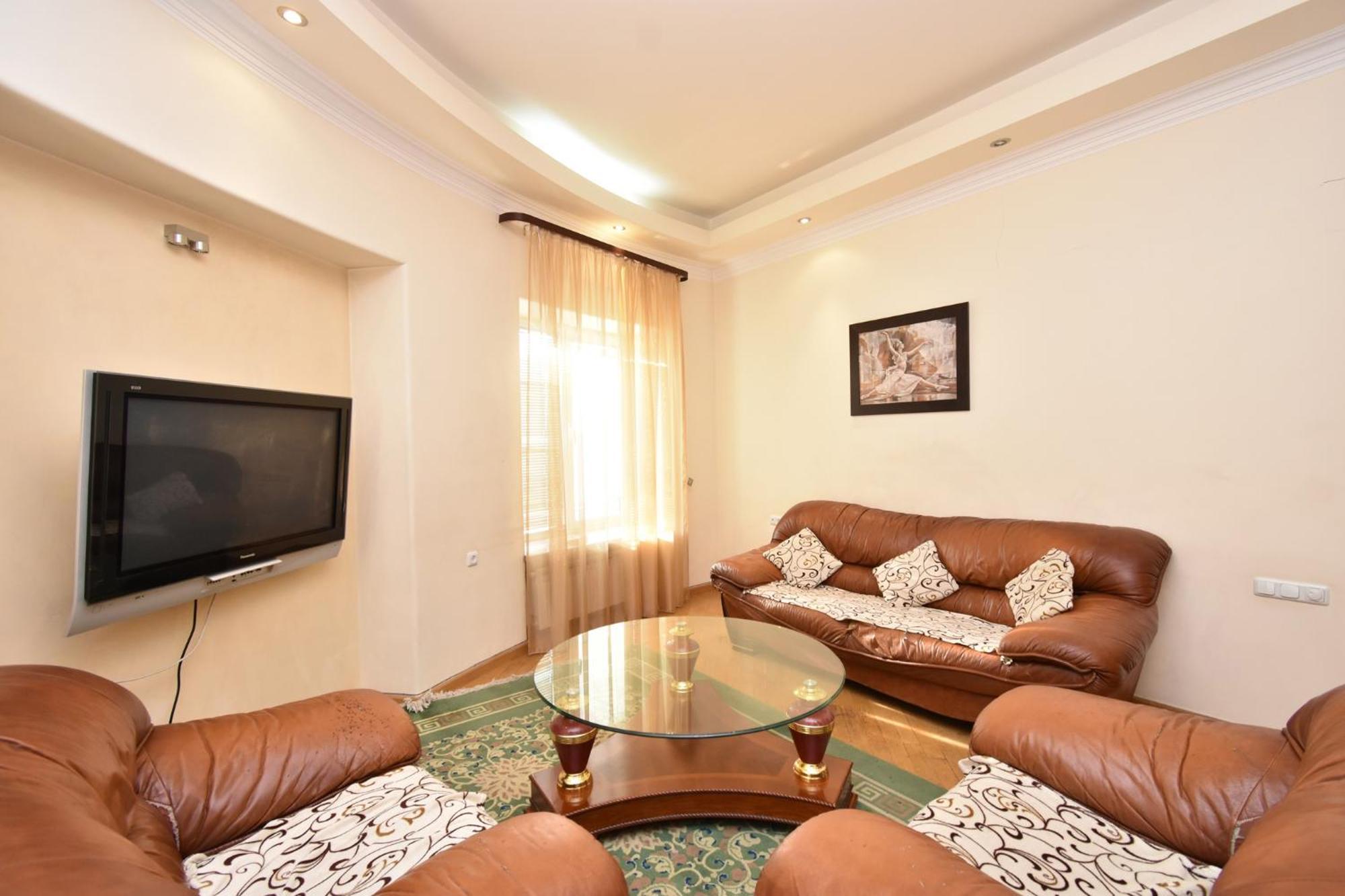Amigo Guest Hostel Yerevan Ngoại thất bức ảnh